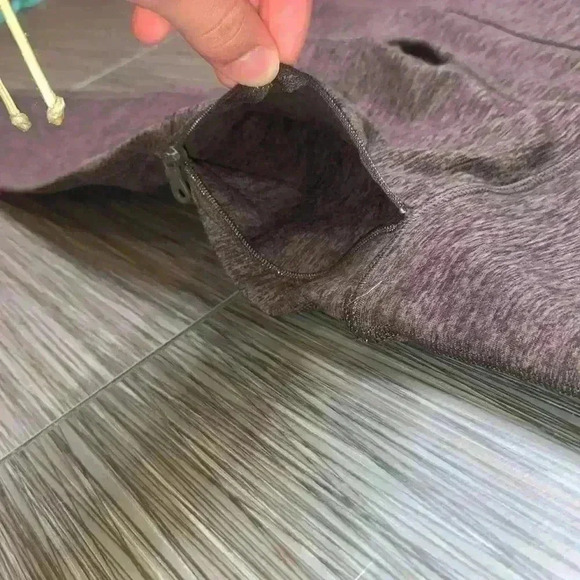 Offline by Aerie Women's The Hugger High Rise Zip Pockets Leggings Size S - Picture 4 of 10